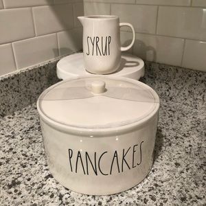 Rae Dunn pancake and syrup set